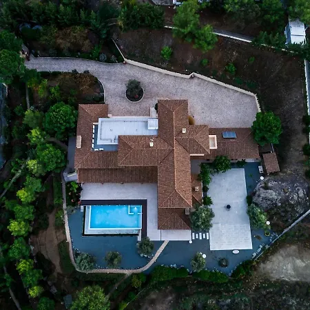 Epavli Papadopoulou - Luxurious Mansion Villa