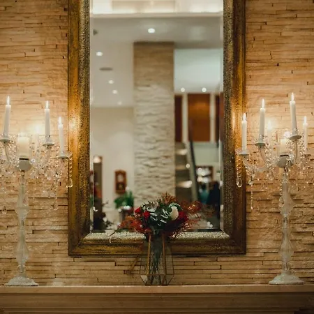 Epavli Papadopoulou - Luxurious Mansion Villa *